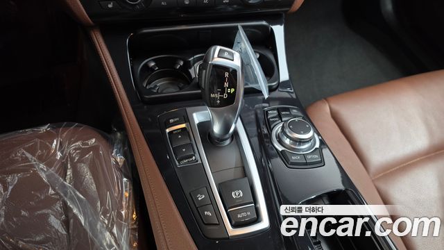 BMW 5 Series (F10) 525d xDrive Touring 2013 — фото 9