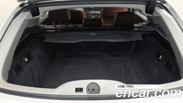BMW 5 Series (F10) 525d xDrive Touring 2013 — фото 24