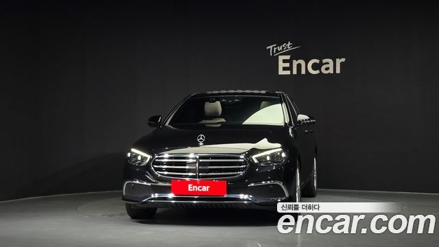 Mercedes-Benz E-Class (W213) E220d 4MATIC Exclusive 2023 — фото 3