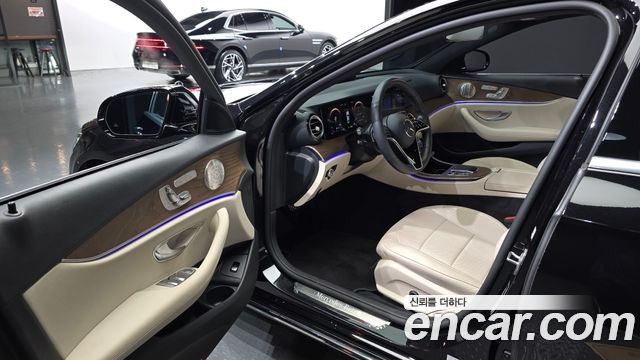Mercedes-Benz E-Class (W213) E220d 4MATIC Exclusive 2023 — фото 10