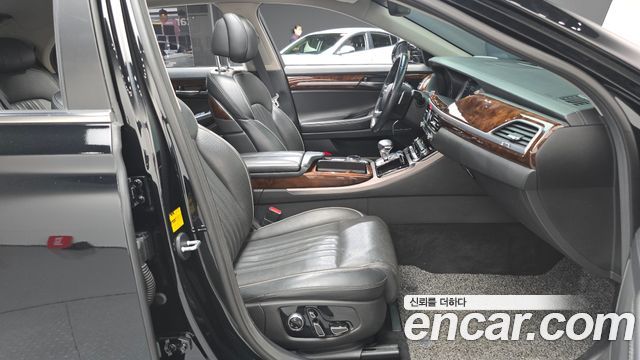 Genesis EQ900 3.3 T-GDI AWD Premiun Luxury 2016 — фото 11
