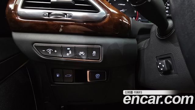 Genesis EQ900 3.3 T-GDI AWD Premiun Luxury 2016 — фото 18