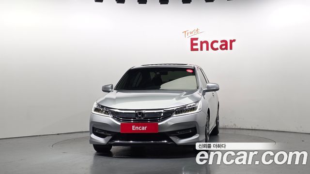 Honda Accord 2.4 9th 2016 — фото 3