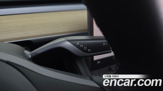 Tesla Model Y RWD 2023 — фото 9