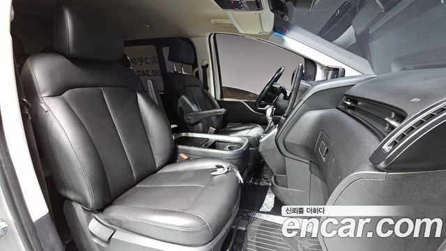 Hyundai Staria Cargo 5-Seater Modern 2022 — фото 10