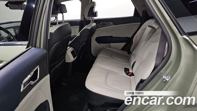 Kia Sportage Hybrid (V) Signature Gravity 2WD 2023 — фото 11