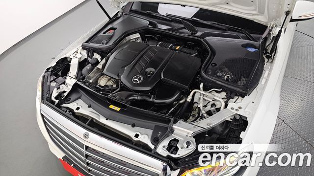 Mercedes-Benz E-Class (W213) E220d 4MATIC Exclusive 2019 — фото 6