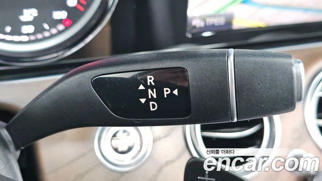 Mercedes-Benz E-Class (W213) E220d 4MATIC Exclusive 2019 — фото 9