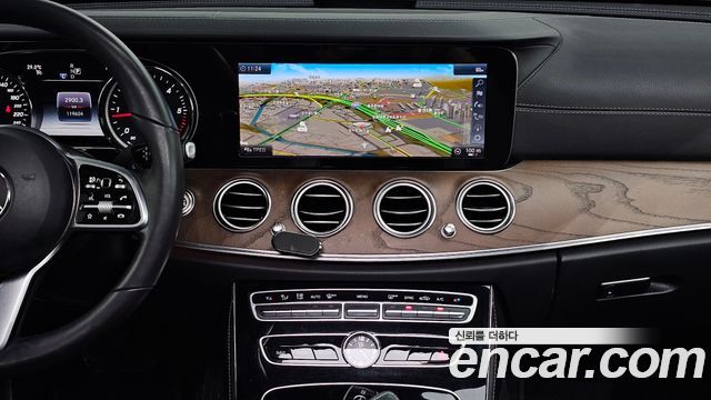 Mercedes-Benz E-Class (W213) E220d 4MATIC Exclusive 2019 — фото 15
