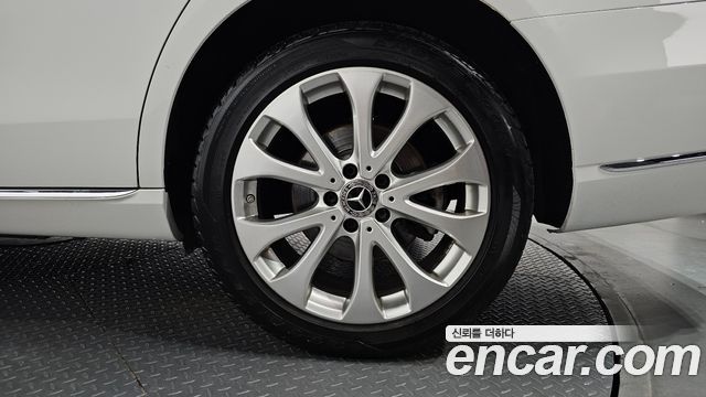Mercedes-Benz E-Class (W213) E220d 4MATIC Exclusive 2019 — фото 21