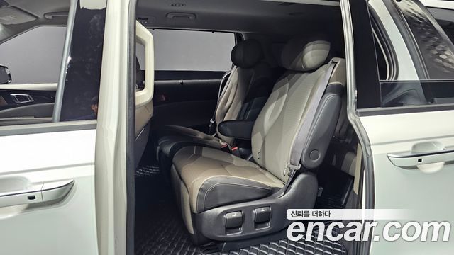 Kia Carnival (IV) Diesel 7-Seater Signature 2025 — фото 12