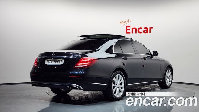 Mercedes-Benz E-Class (W213) E300 4MATIC Exclusive 2019 — фото 2