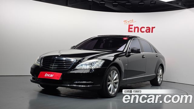 Mercedes-Benz S-Class (W221) S500L BlueEFFICIENCY 4MATIC