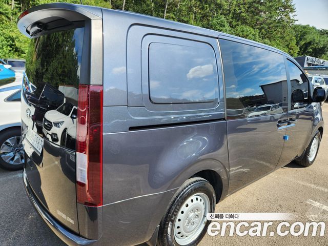 Hyundai Staria Cargo 5-Seater Smart 2022 — фото 6