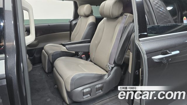 Kia Carnival (IV) Gasoline 7-Seater Gravity 2024 — фото 12