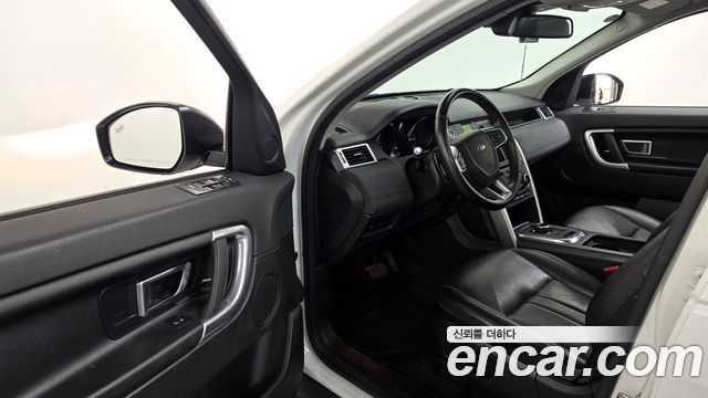 Land Rover Discovery Sport 2.0 TD4 SE 2019 — фото 10