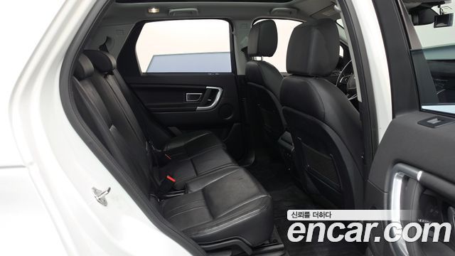 Land Rover Discovery Sport 2.0 TD4 SE 2019 — фото 11
