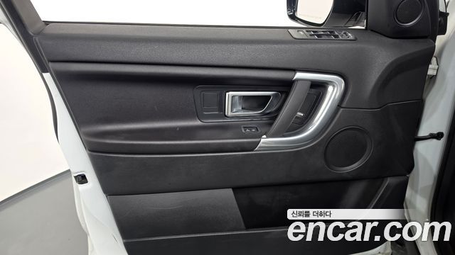 Land Rover Discovery Sport 2.0 TD4 SE 2019 — фото 24