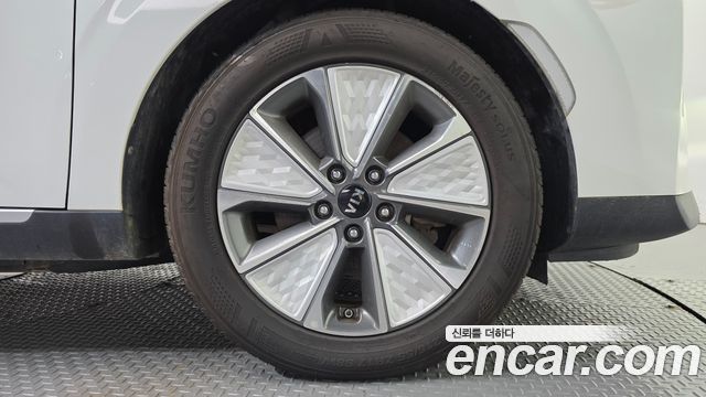Kia Soul Booster EV Noblesse 2019 — фото 5