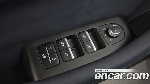 Renault Korea Grand Koleos 1.5 E-TECH Iconic 2WD 2025 — фото 28
