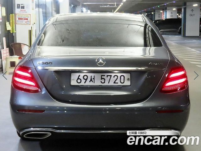 Mercedes-Benz E-Class (W213) E300 4MATIC Avnatgarde 2017 — фото 5