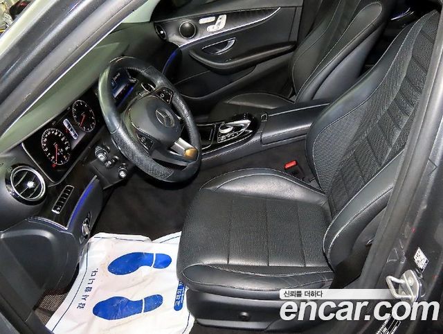 Mercedes-Benz E-Class (W213) E300 4MATIC Avnatgarde 2017 — фото 6