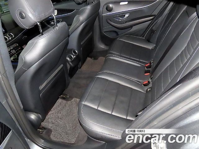 Mercedes-Benz E-Class (W213) E300 4MATIC Avnatgarde 2017 — фото 7