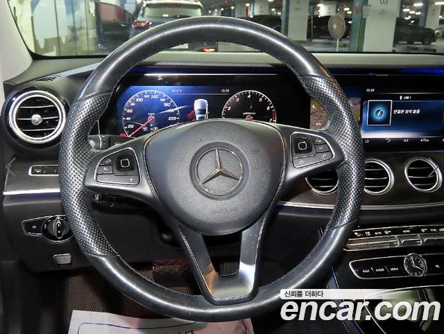 Mercedes-Benz E-Class (W213) E300 4MATIC Avnatgarde 2017 — фото 8