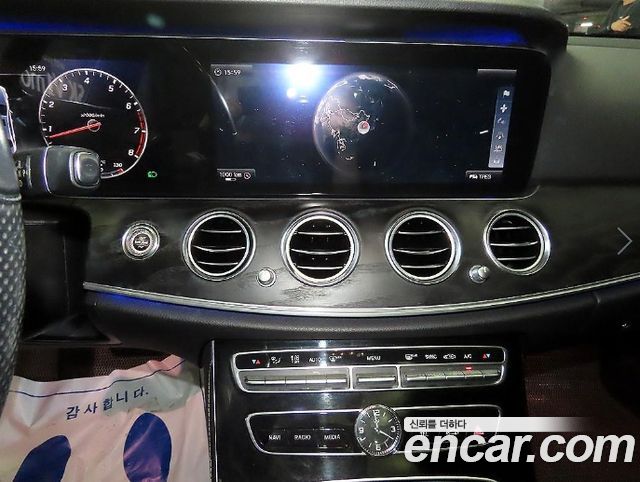 Mercedes-Benz E-Class (W213) E300 4MATIC Avnatgarde 2017 — фото 15