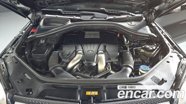 Mercedes-Benz GL-Class (X166) GL550 4MATIC 2014 — фото 6