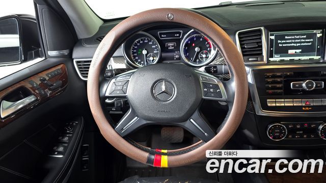 Mercedes-Benz GL-Class (X166) GL550 4MATIC 2014 — фото 13