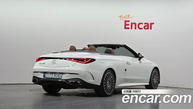 Mercedes-Benz CLE-Class (C236) CLE200 Cabriolet 2024 — фото 2
