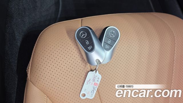 Mercedes-Benz CLE-Class (C236) CLE200 Cabriolet 2024 — фото 16