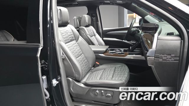 Cadillac Escalade (V) 6.2 ESV ESV Premium Luxury Platinum 2025 — фото 11