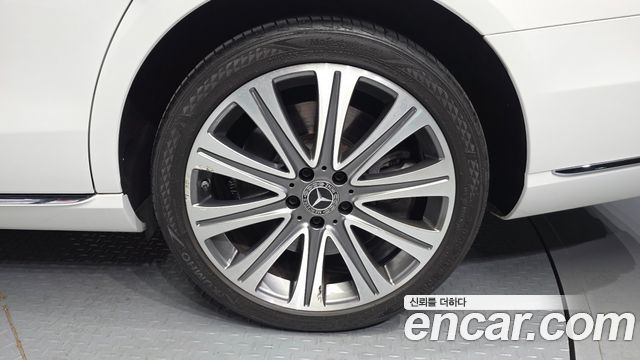 Mercedes-Benz E-Class (W213) E450 4MATIC Exclusive 2020 — фото 21