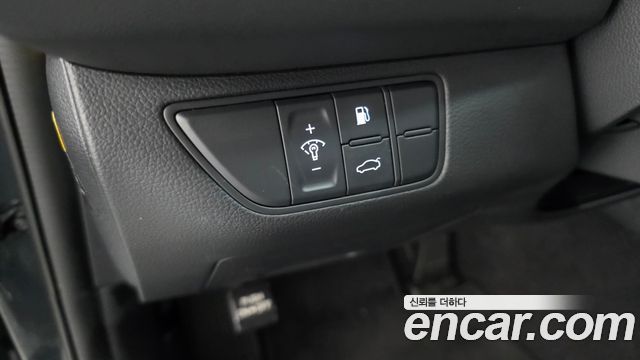 Genesis G70 2.0T Advanced 2018 — фото 17