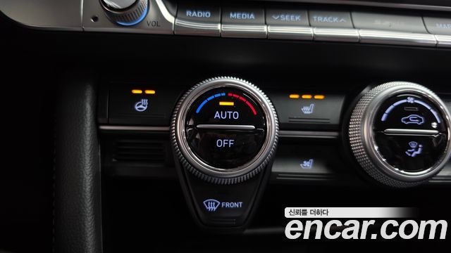 Genesis G70 2.0T Advanced 2018 — фото 19