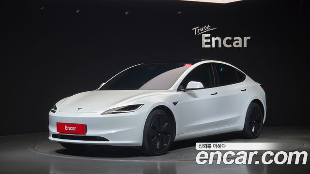 Tesla Model 3 RWD