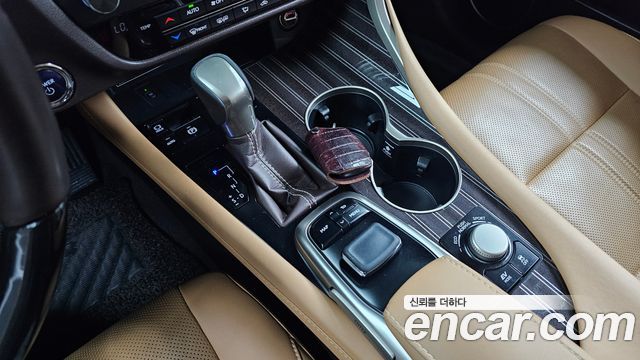 Lexus RX450h (IV) Executive 2019 — фото 9