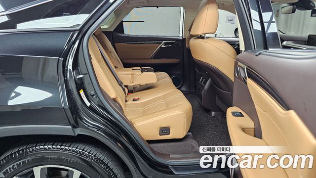 Lexus RX450h (IV) Executive 2019 — фото 12