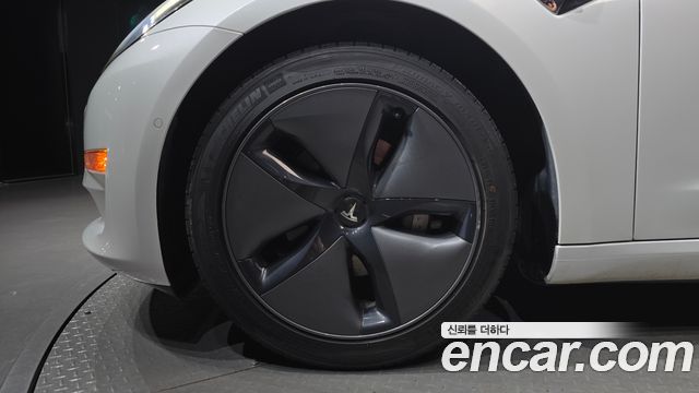 Tesla Model 3 Standard Range Plue RWD 2020 — фото 5