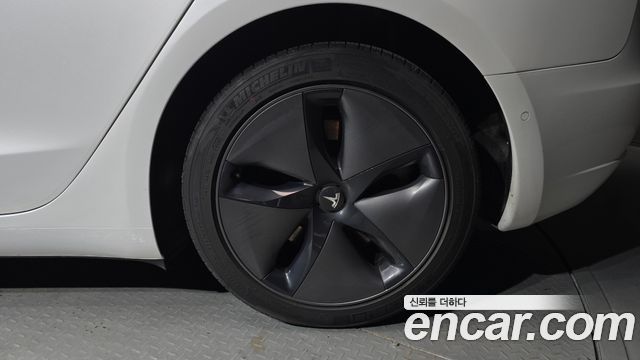 Tesla Model 3 Standard Range Plue RWD 2020 — фото 21