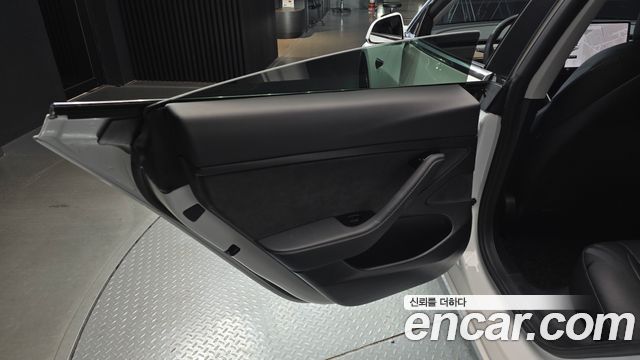 Tesla Model 3 Standard Range Plue RWD 2020 — фото 25