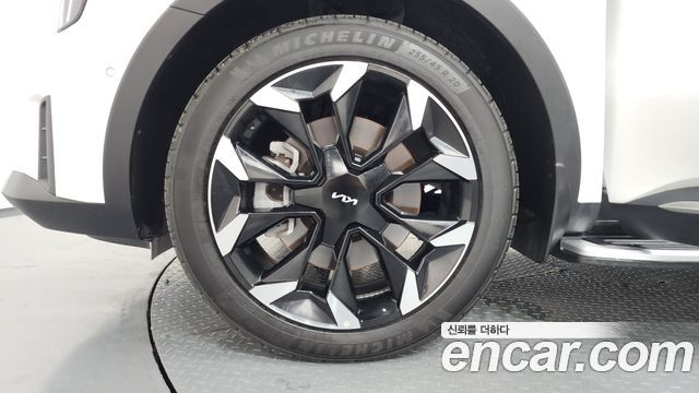 Kia Sorento (IV) Gasoline 2.5T 2WD Signature 2025 — фото 5