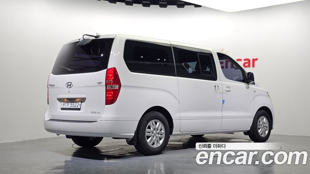 Hyundai Grand Starex Van 5-Seater Modern 2019 — фото 2