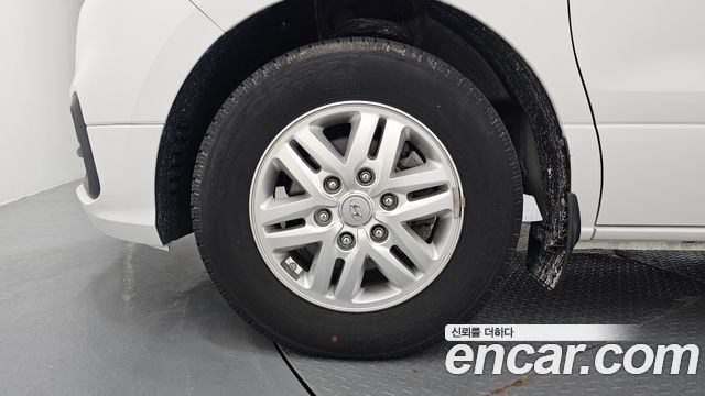 Hyundai Grand Starex Van 5-Seater Modern 2019 — фото 5