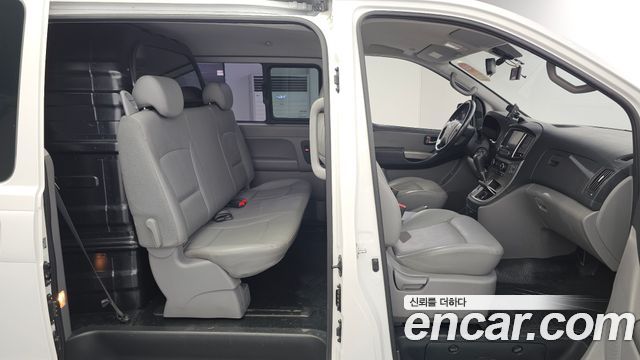 Hyundai Grand Starex Van 5-Seater Modern 2019 — фото 12