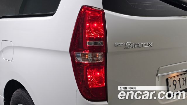 Hyundai Grand Starex Van 5-Seater Modern 2019 — фото 23