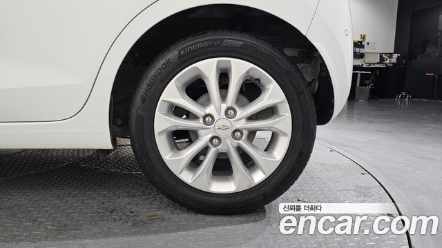 Chevrolet Spark Premier 2022 — фото 21