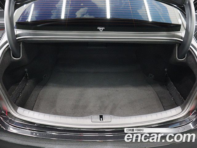 Genesis G80 (RG3) Gasoline 3.5 Turbo AWD Black 2026 — фото 5